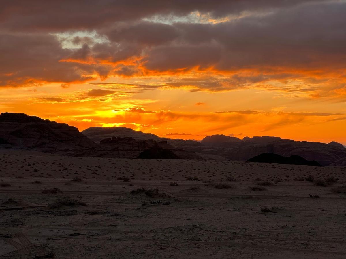 ホテル Bedouin Future Camp ワディ ・ラム エクステリア 写真